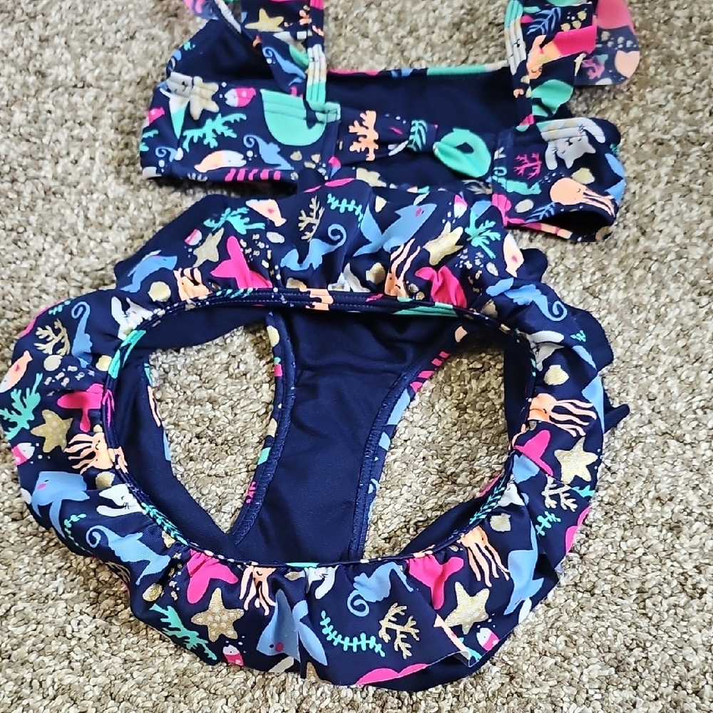 Girls XS Cat & Jack Blue two-piece swimsuit - Picture 7 of 8